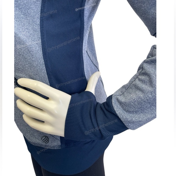 MPG Activewear Hoodie with Front Zipper Pockets - Picture 3 of 10